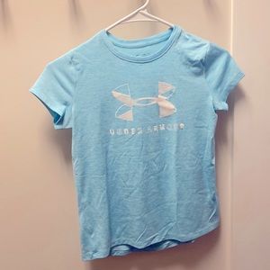 Under Armour kids (girls) athletic shirt. Good condition. Cool and lightweight.